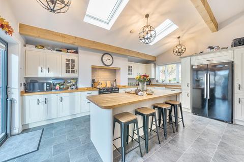 3 bedroom semi-detached house for sale, Chiltern Road, Bedfordshire LU6