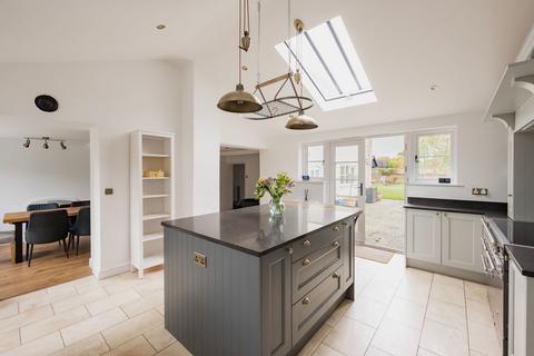80 High Road, Needham, Harleston, IP20 9LB