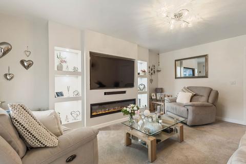 4 bedroom detached house for sale, Heather Drive, Pontefract WF8