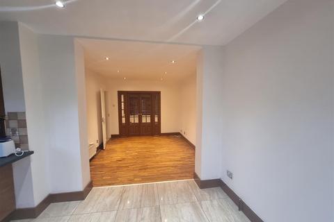 undefined, Ellesmere Avenue, London