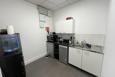 Office to rent, Church Ln Chelmsford CM1 1NH