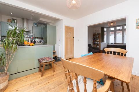 undefined, Bristol BS5