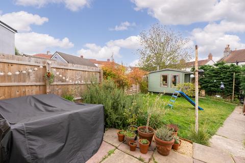 undefined, Bristol BS5