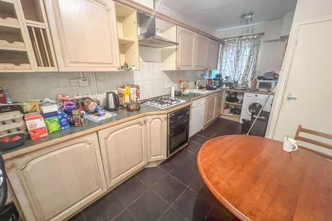 undefined, Laurel Avenue, Gilesgate, Durham