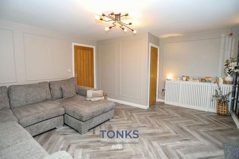 3 bedroom semi-detached house for sale, Chandler Drive, Kingswinford DY6