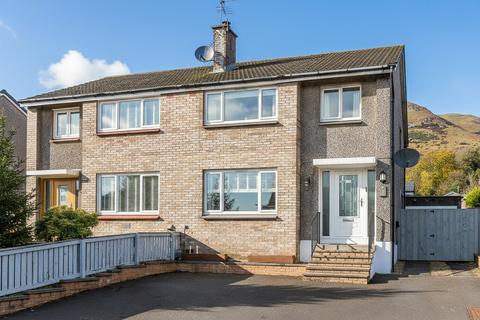 3 Walnut Park, Tillicoultry, FK13 6QY
