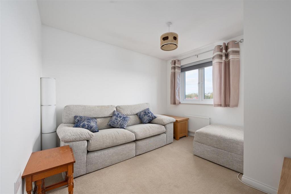 6 Colin Smith Place021.JPG
