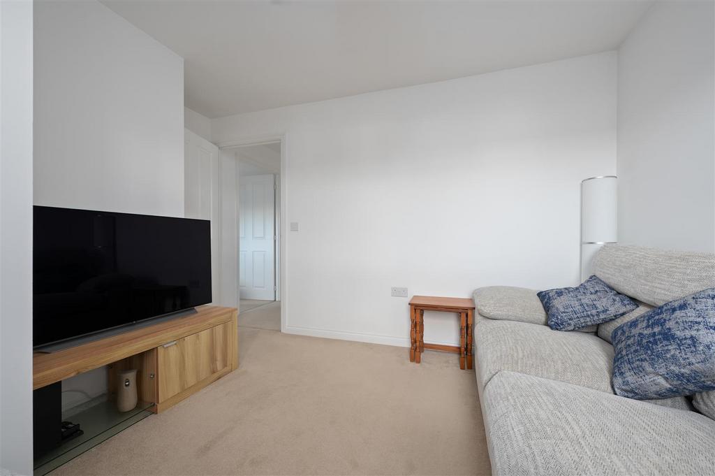 6 Colin Smith Place022.JPG