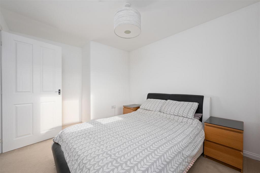 6 Colin Smith Place024.JPG