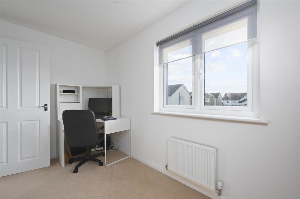6 Colin Smith Place026.JPG