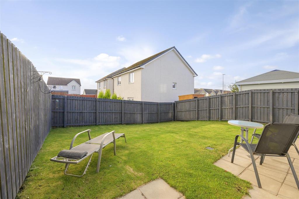 6 Colin Smith Place028.jpg