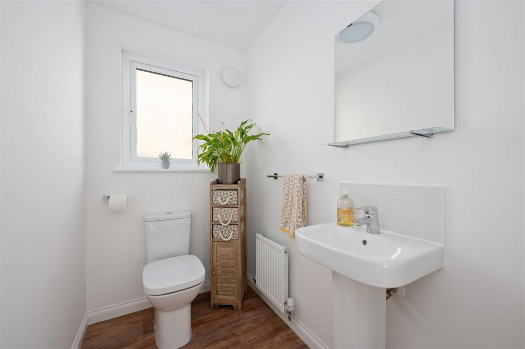 6 Colin Smith Place011.JPG