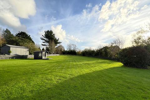 undefined, Lon Tudur, Llangefni, Anglesey, LL77