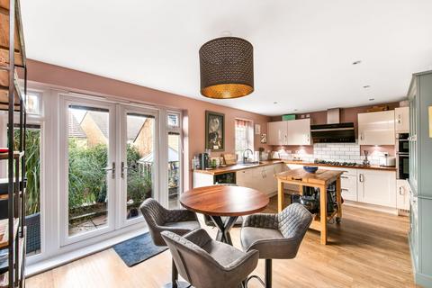 4 bedroom detached house for sale, Paddock Way, Skelmanthorpe, HD8