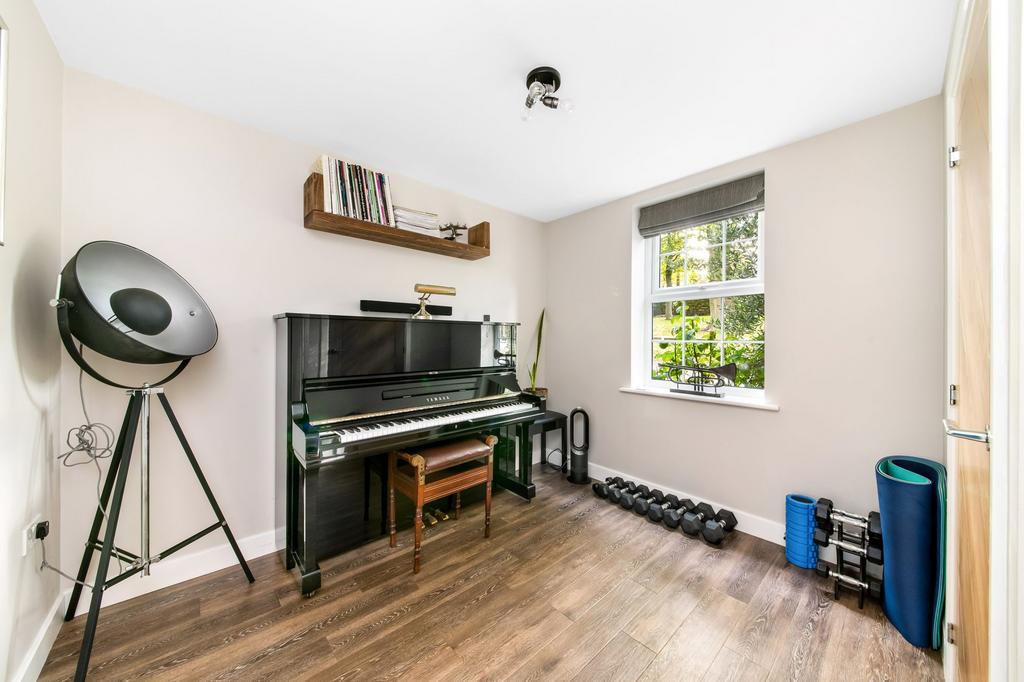 Snug / second sitting room