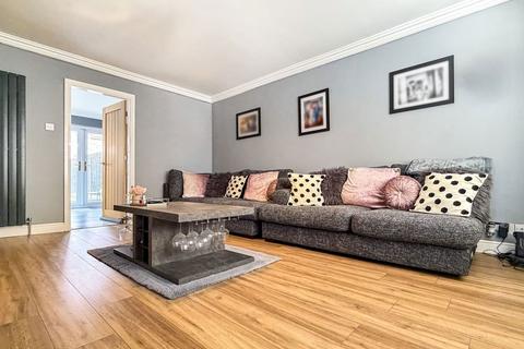 3 bedroom semi-detached house for sale, Wilson Close, North Ferriby HU14