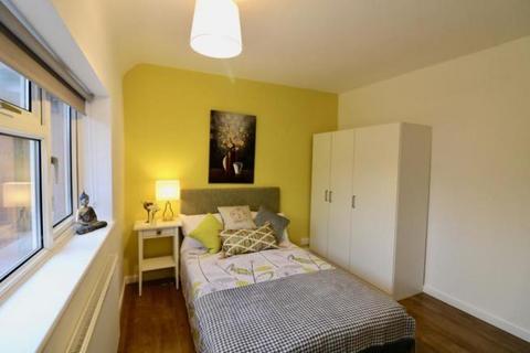 Boundary Road, Beeston NG9