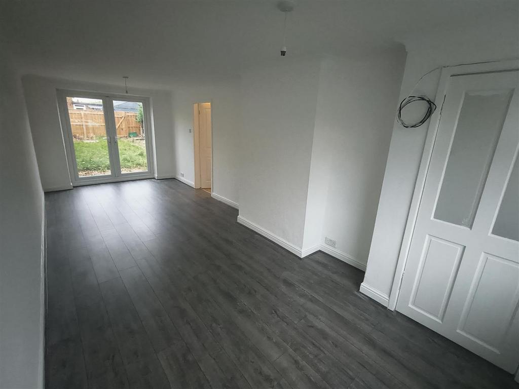 Living room .jpg
