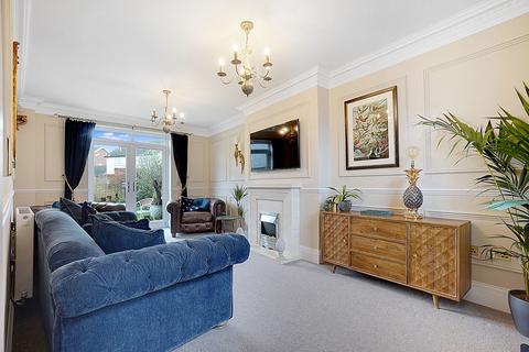 6 bedroom terraced house for sale, Chestnut Road, Maidstone ME16