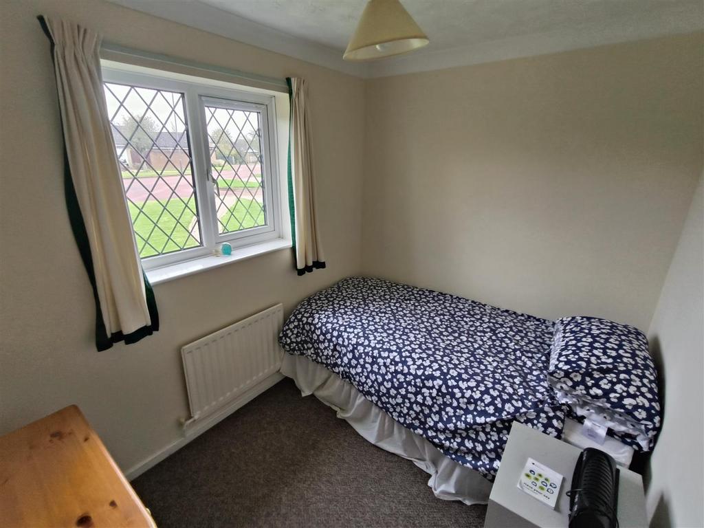 Bedroom 4.jpg