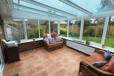 4 bedroom detached bungalow to rent, Meadow Close, Northallerton