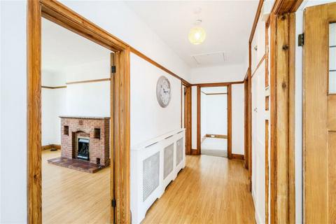 undefined, Algers Road, Loughton, IG10