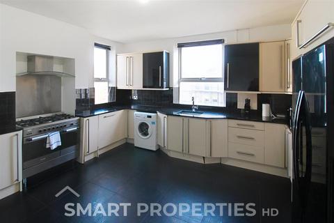 undefined, Southgate, Elland HX5