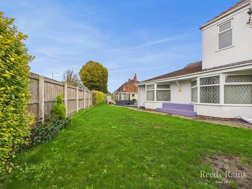 Side/Rear Garden
