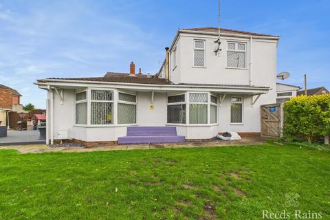 3 bedroom end of terrace house for sale - James Reckitt Avenue, East Riding of Yorkshire HU8