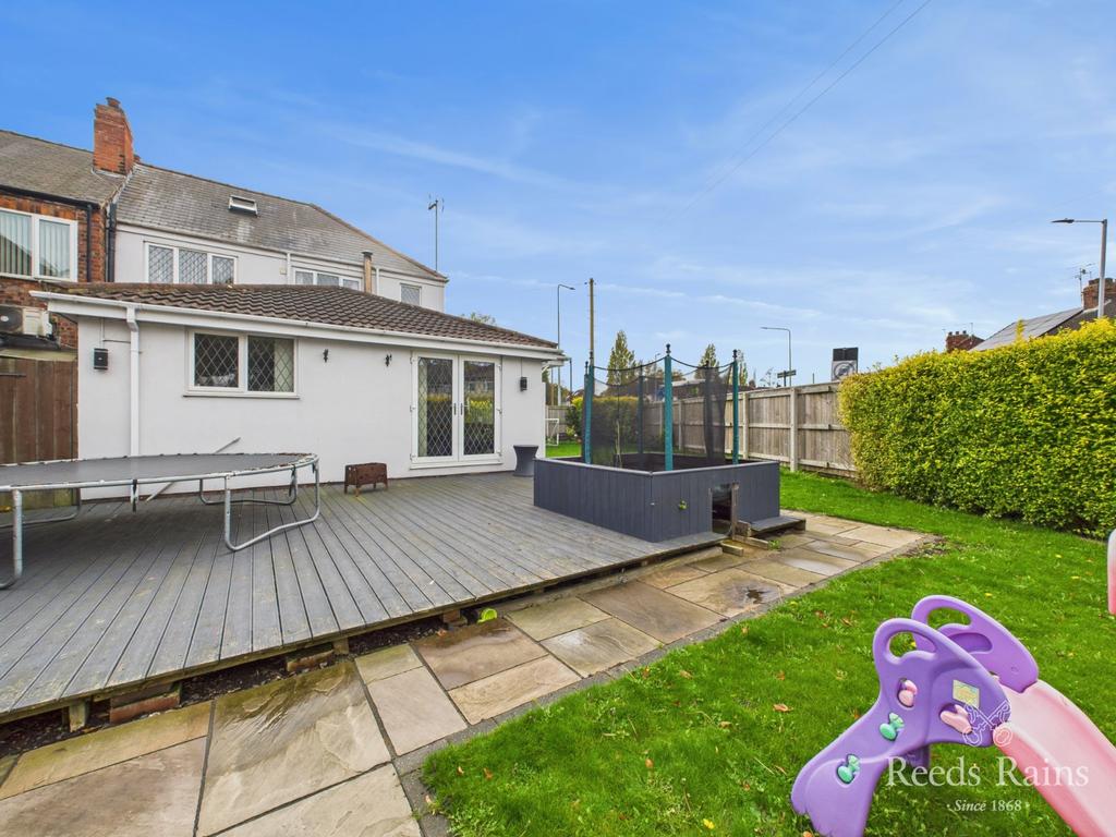 Side/Rear Garden