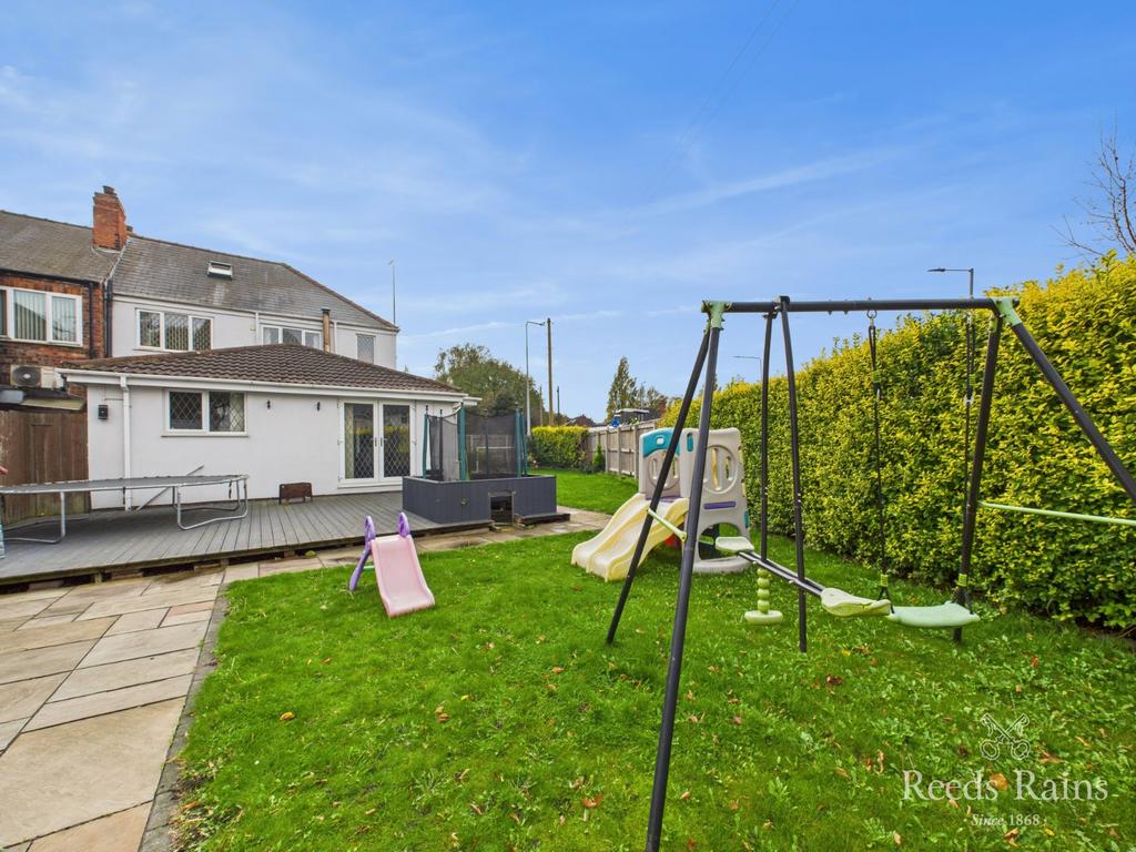Side/Rear Garden