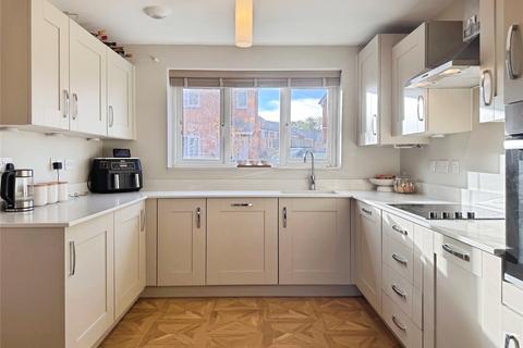 4 bedroom semi-detached house for sale, Woodpecker Way, Shepshed, Loughborough