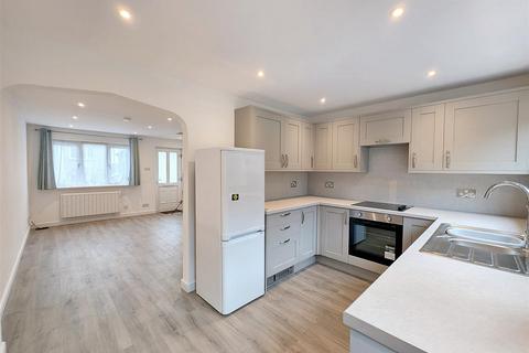 2 bedroom terraced house for sale, Stainers Close, Ryde, PO33 2SP