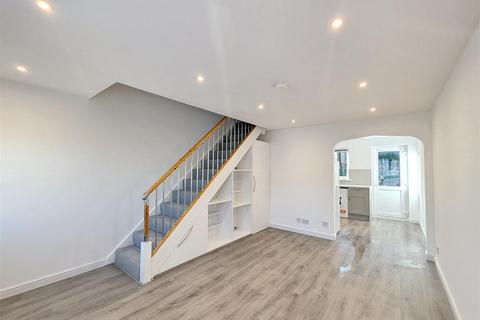 2 bedroom terraced house for sale, Stainers Close, Ryde, PO33 2SP