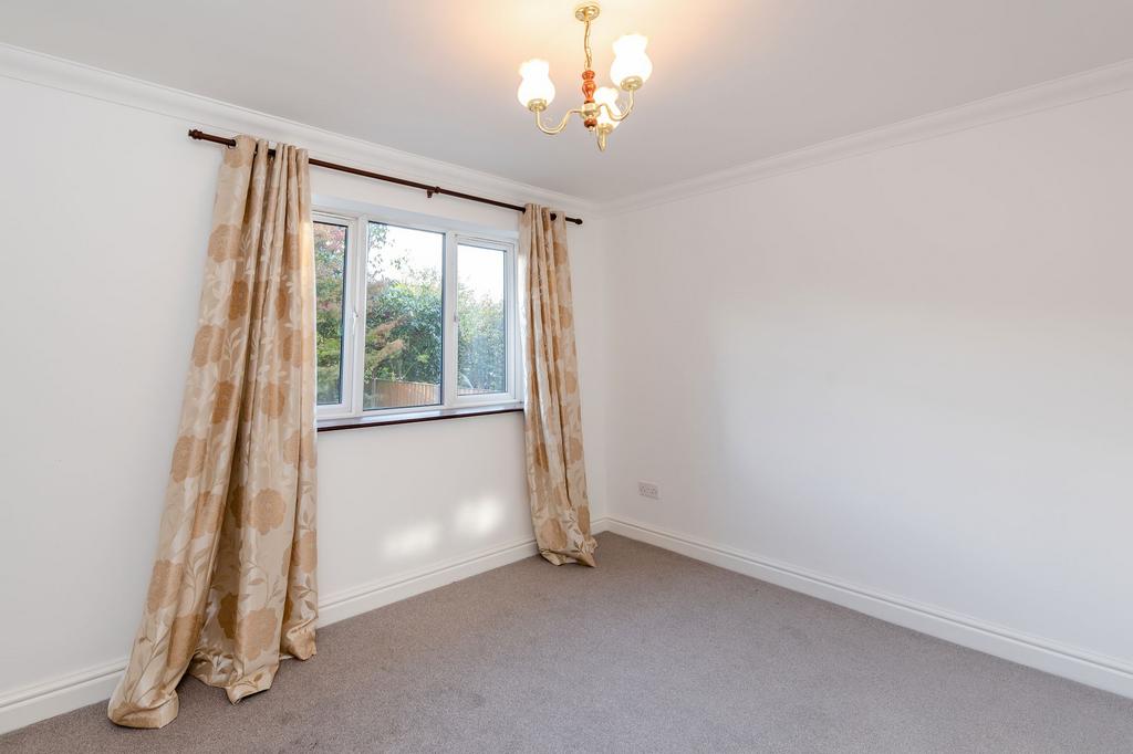 Playroom/snug/dining room