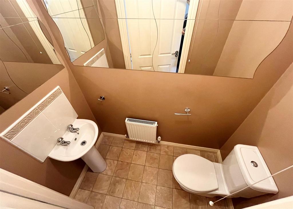 Cloakroom/WC