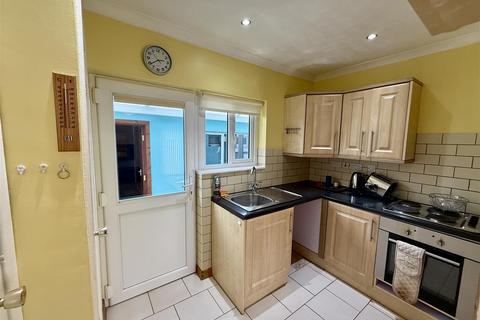2 bedroom detached bungalow for sale, Llanybydder, Carmarthenshire