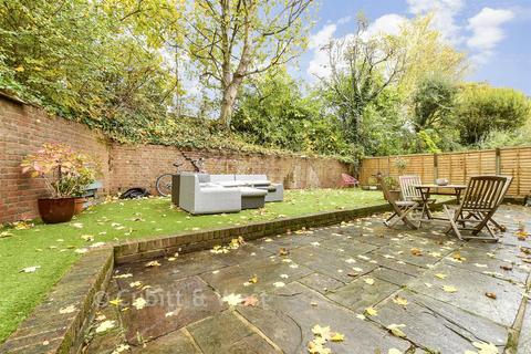 undefined, Harrison Close, Reigate RH2