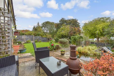 11 Roosevelt Road, Dover, CT16 2BT