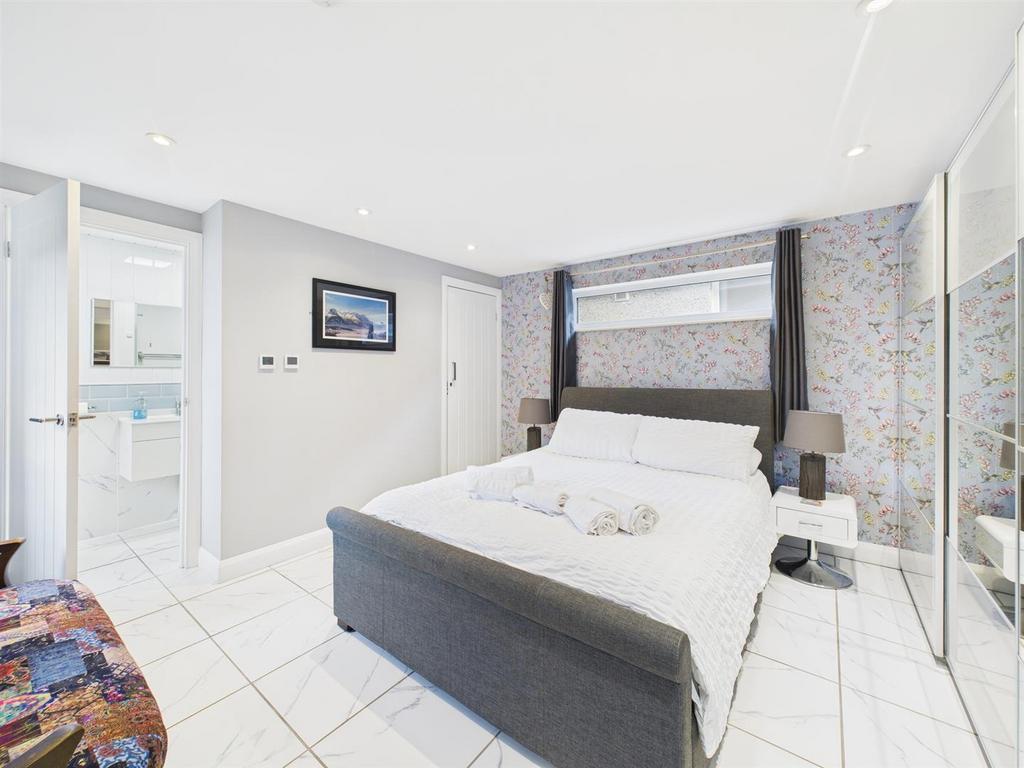 Annexe bedroom