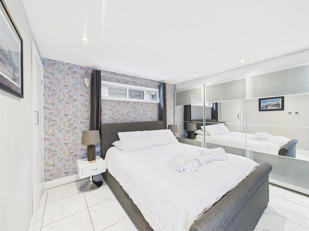 Annexe bedroom