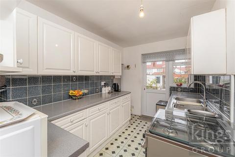3 bedroom terraced house for sale, Selhurst Road, Edmonton, N9