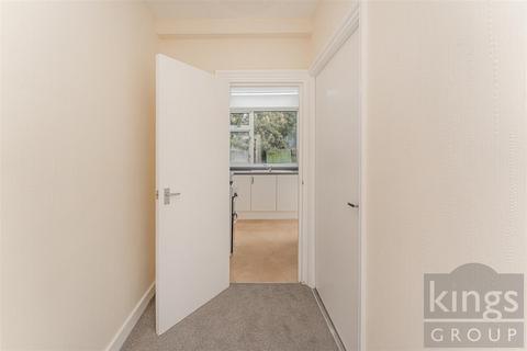 3 bedroom end of terrace house for sale, Amersham Avenue, Edmonton, N18