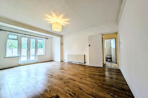 1 bedroom flat to rent, Beverley Way, London