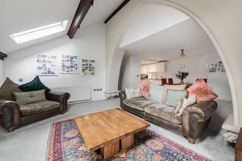 2 bedroom apartment for sale, Crescent Road, Beckenham BR3