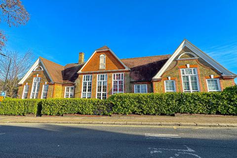 2 bedroom flat for sale, Schoolhouse Yard, Bloomfield Road, Woolwich, London, SE18 7JD