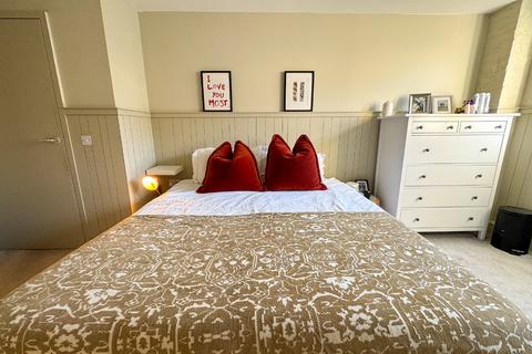 2 bedroom flat for sale, Schoolhouse Yard, Bloomfield Road, Woolwich, London, SE18 7JD