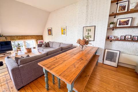 2 bedroom flat for sale, Schoolhouse Yard, Bloomfield Road, Woolwich, London, SE18 7JD