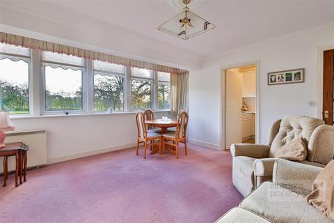 2 bedroom flat for sale, Green Park Court, Whiteacre Lane, Barrow, Ribble Valley