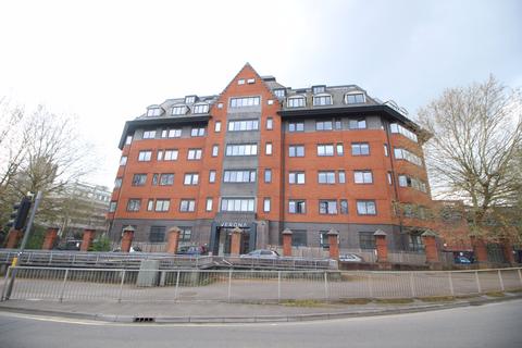 undefined, Wellington Street, Slough, Berkshire, SL1
